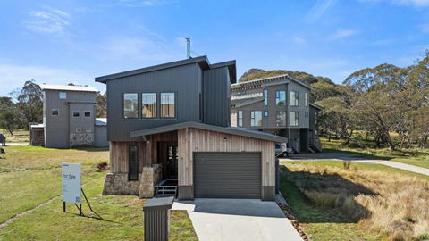 About Time - eAccommodation 0