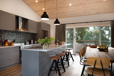 Acacia House - eAccommodation 2