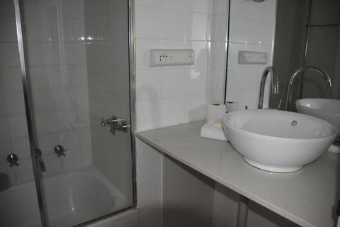 Accommodation Sydney City Centre Hyde Park Plaza Pet Friendly Studio With Balcony Apartment - eAccommodation 3