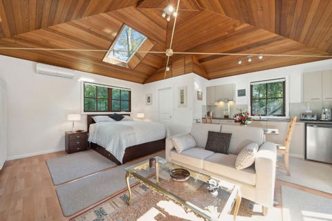 Acer Corner - eAccommodation 1