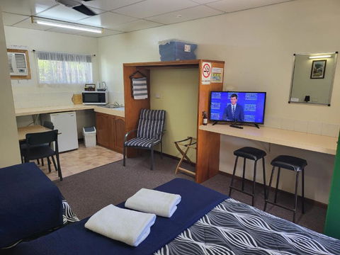 Affordable Gold City Motel - eAccommodation 2