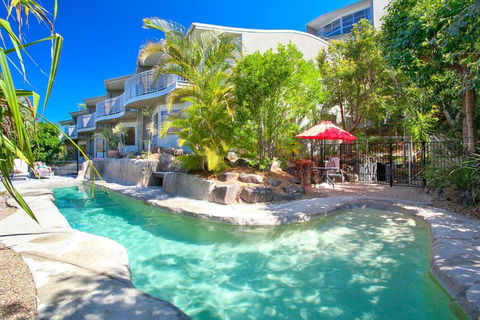 Andari Apartment 2, Sunshine Beach, Beachfront Street And Just Steps To Surf-club - eAccommodation 4