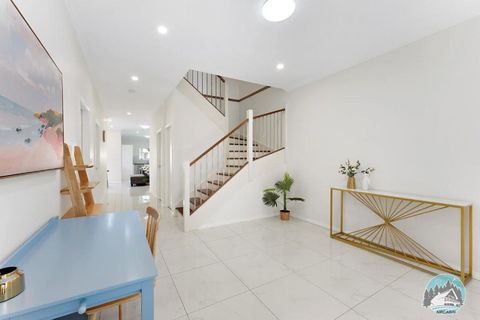 Aircabin - Panania - Sydney - Cozy - 5 Beds House - eAccommodation 2