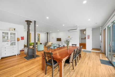 Aireys Bush Retreat - eAccommodation 1