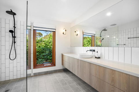 Aireys Inlet Getaway - eAccommodation 4