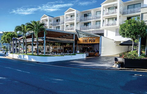 Airlie Beach Hotel - eAccommodation 2