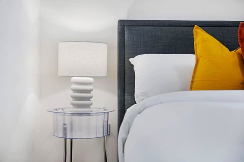 Airport And Waterview Retreat - eAccommodation 1