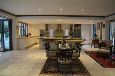 Alaya Verde Bed & Breakfast - eAccommodation 2