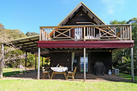 Alcheringa Cottage Amazing Location With Views - eAccommodation 1