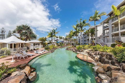 Alex Heads Beachfront Resort King Bed Studio Room - eAccommodation 0