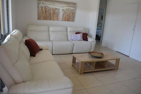 Alice Street 1, Unit 1, Currimundi - eAccommodation 1