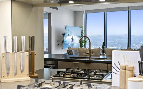 ALTITUDE Ocean Suites - SPECTACULAR, Unmatched Views & Luxury Accommodation - eAccommodation 4