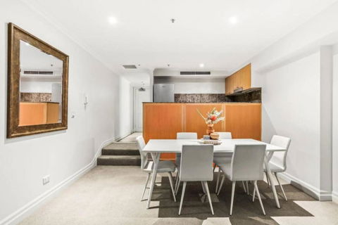 Amazing Apartment In Sydney CBD With Rooftop Pool - eAccommodation 0