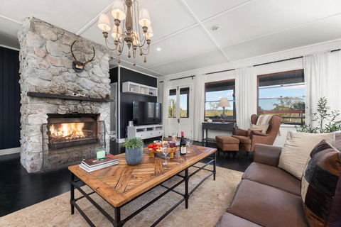 Amberlea Homestead & Cottage - eAccommodation 2