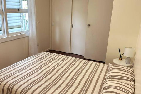 Amity Jigsaw House - eAccommodation 4