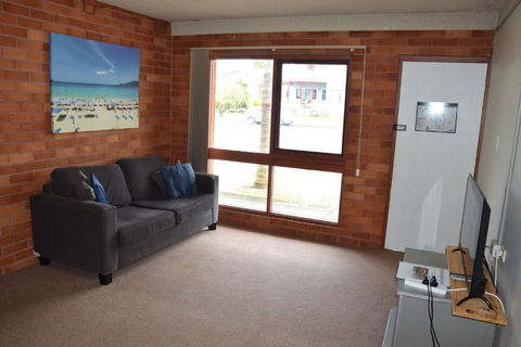 Anglers Lodge 4 - Bring Your Own Linen - eAccommodation 3