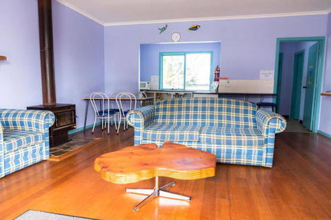 Anglesea Backpackers - eAccommodation 2