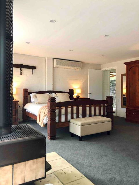 Annies Barn, Fitzroy Falls - eAccommodation 3