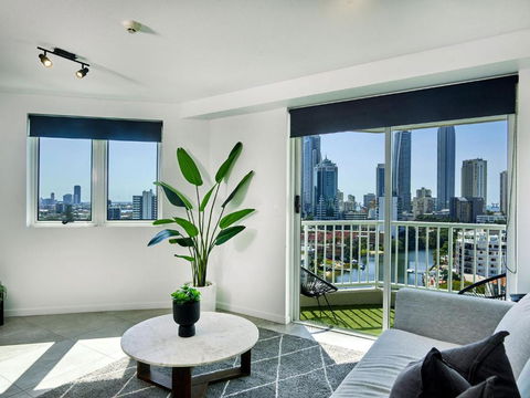 Amazing Views Surfers Paradise 2 Bedroom Unit Close To Everything - eAccommodation 2