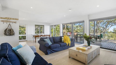 Anthonys Treehouse By The Beach - eAccommodation 1