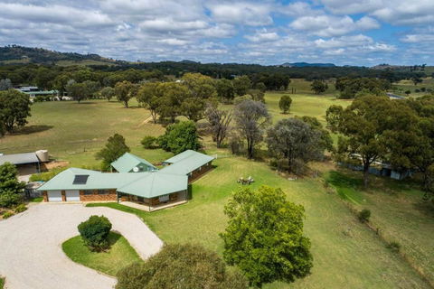 Anton Pavilion - Cheerful Country Solace In Mudgee - eAccommodation 4