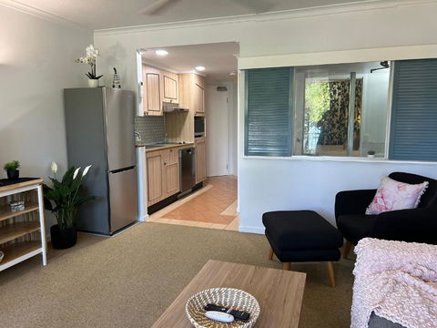 Apartment 12 On Trinity Beach - eAccommodation 1