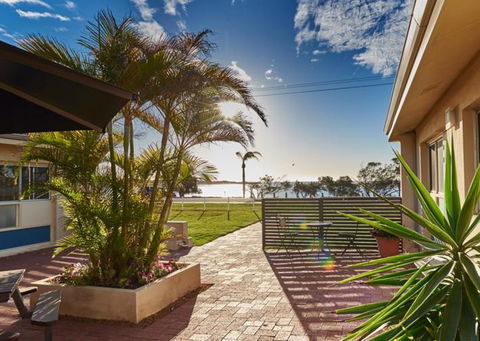 API Pelican Beach Front Apartments Kalbarri - eAccommodation 0