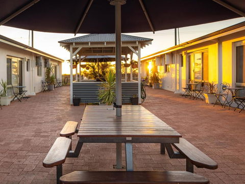 API Pelican Beach Front Apartments Kalbarri - eAccommodation 3