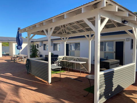 API Pelican Beach Front Apartments Kalbarri - eAccommodation 4