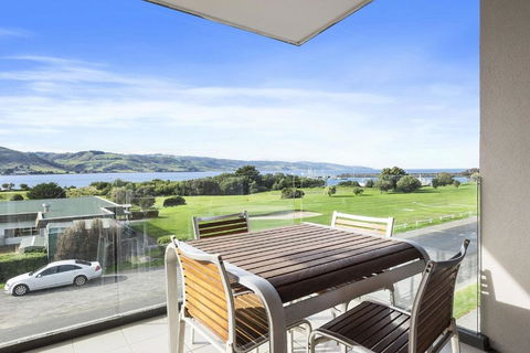 Apollo Blue 12 - eAccommodation 0