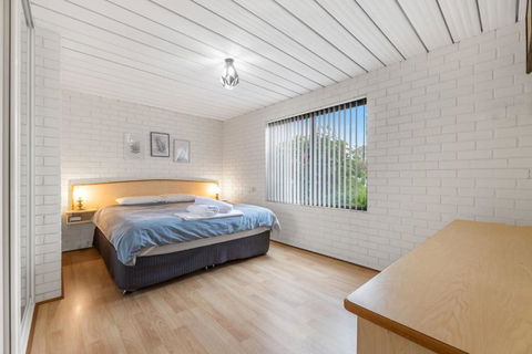 Apollo Unit 25 Ground Floor - eAccommodation 0