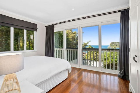 Aqua Whale Beach By TCC - eAccommodation 2