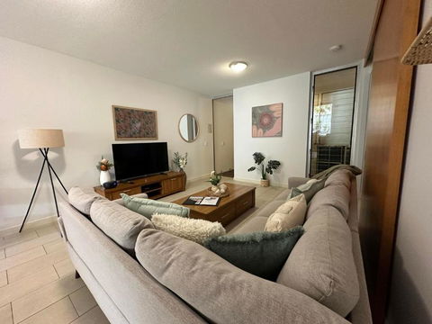 Aquatic Dreaming At 1 Bright Point - eAccommodation 4