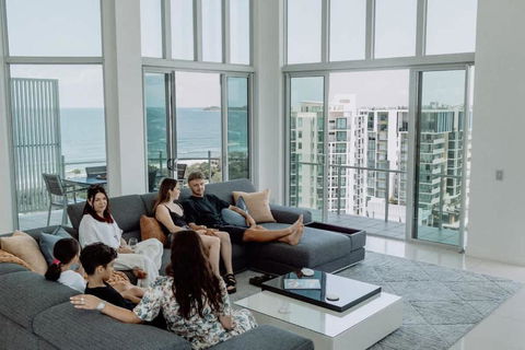 Aquavista Penthouse - Stunning 180 Views - eAccommodation 1