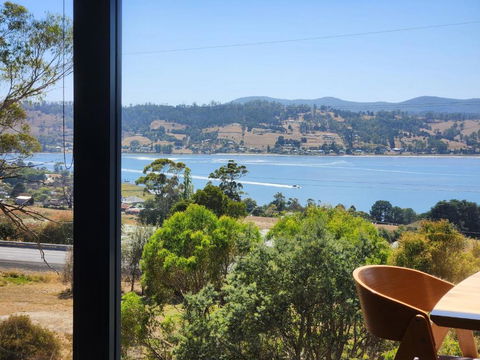 Armalong Winery Chalets - eAccommodation 4