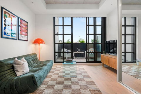 Art Deco - Collingwood Hideaway - eAccommodation 1