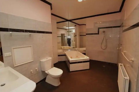 Art House On The Park - eAccommodation 2