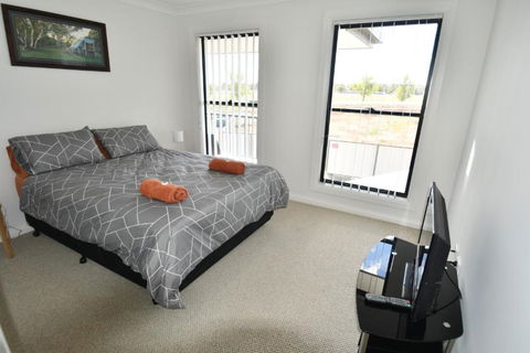 Ascot Gardens Serviced Apartments - eAccommodation 1