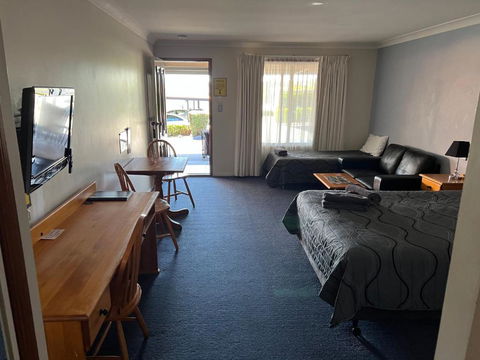 Asters On James Motor Inn - eAccommodation 2