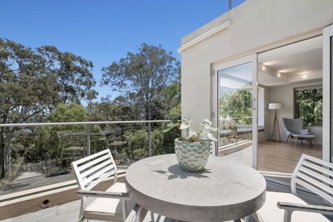 Audrey - Little Cove - eAccommodation 2