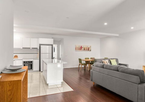 Aurora At Cowes By Ready Set Stay - eAccommodation 2