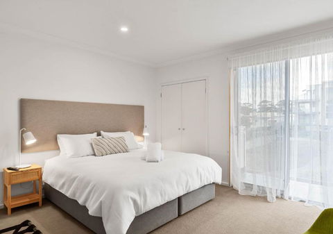 Aurora At Cowes By Ready Set Stay - eAccommodation 1