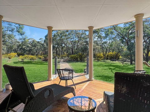 Aurora Cottages - Six Seasons - eAccommodation 3