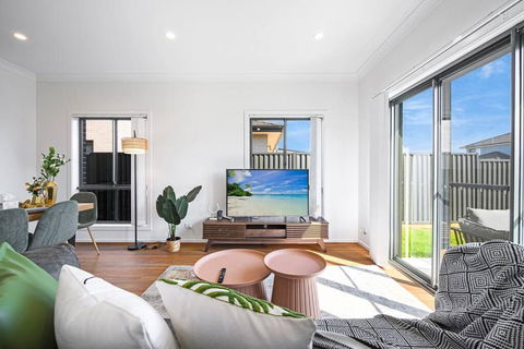 Austral Mordern House 10ppl - eAccommodation 0