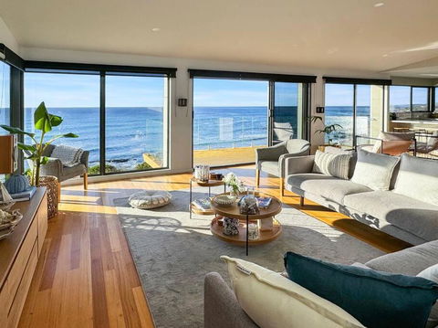 Ava - Luxe Oceanfront Beach House - eAccommodation 0