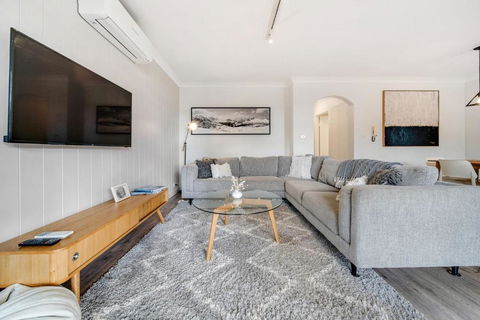 Avalanche 3 - 3BR Apartment L Central Location L Balcony L WiFi - eAccommodation 1