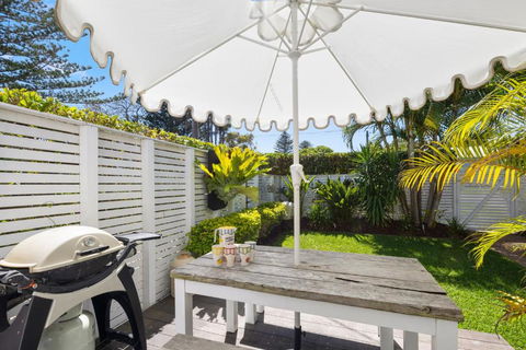 Avalon Beach Cottage, Private, 150m To The Beach! - eAccommodation 1