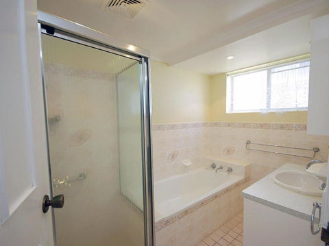 Avilla Court 1 - eAccommodation 4