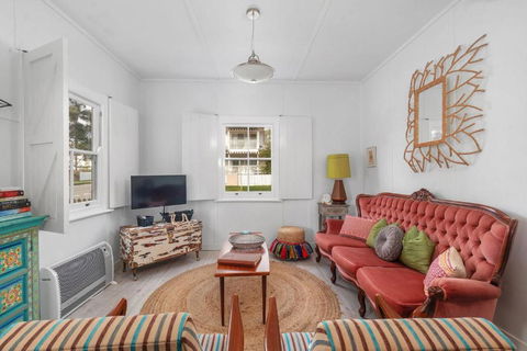 Atlantis Retro Beachside Couples Retreat - eAccommodation 3