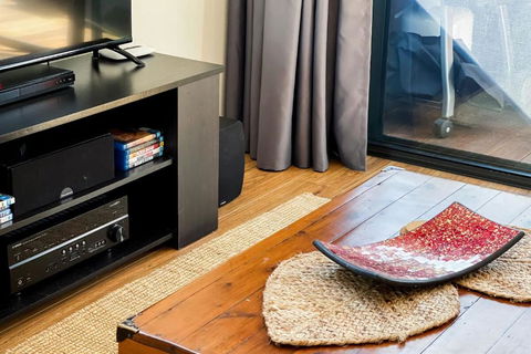 Architecturally Designed Nature Lovers Delight - eAccommodation 3